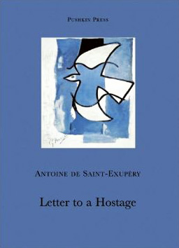 В декабре 1940 года, чуть более двух лет назад   он создал маленького принца на американской земле   и за четыре года до того, как он исчез через Бискайский залив, чтобы никогда не возвращаться, Антуан де Сент-Экзюпери (29 июня 1900 года - 31 июля 1944 года) начал писать   Письмо заложнику   (   публичная библиотека   в ожидании въезда в Португалию в Соединенных Штатах, только что сбежавшего со своей истерзанной войной французской родины - острые размышления о зверствах, которые мировая война наносила масштабам человеческой души, изучая вопросы идентичности, принадлежности, сочувствия, и жизнь духа среди смерти